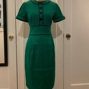 Maggy London Green Dress 💚